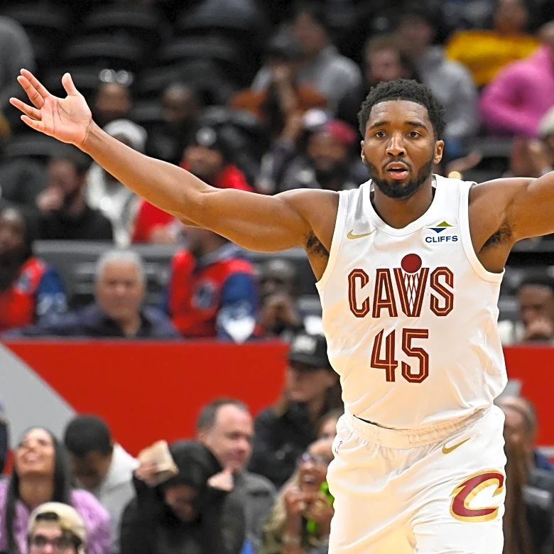 With 24 points, Donovan Mitchell produces the highest-scoring 4th quarter of the NBA season so far