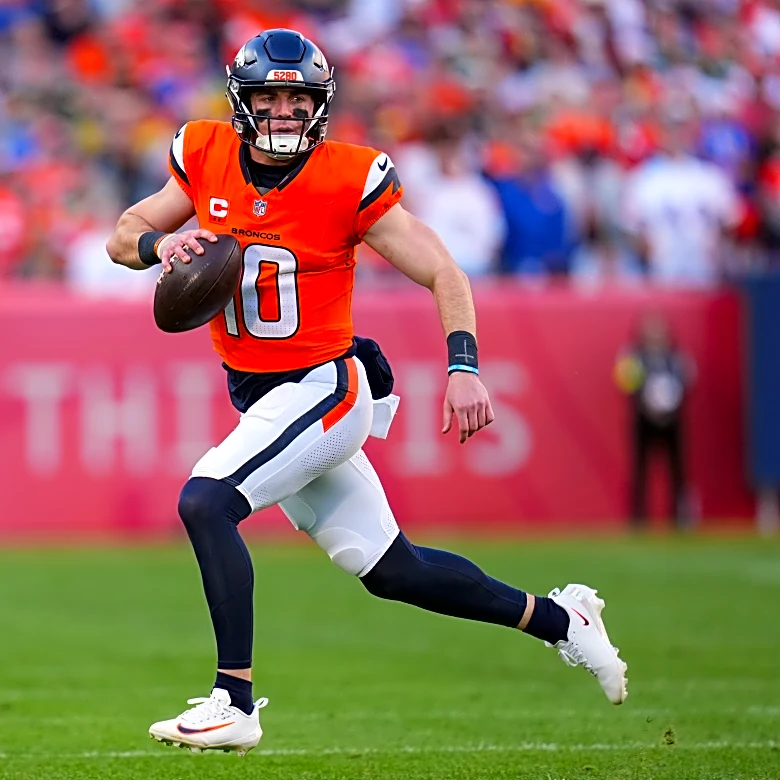 Bo Nix's 4 TD passes lead Broncos to 34-26 win over Packers, who lose Micah Parsons to injury