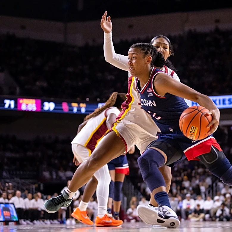Undefeated UConn keeps top spot in AP Top 25 women's poll; Texas, South Carolina UCLA next