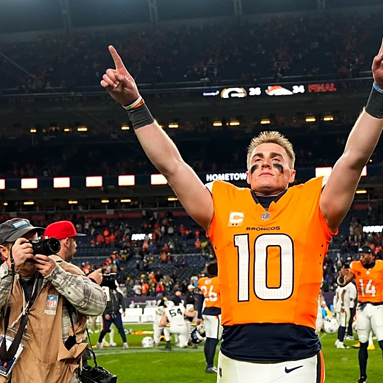 Bo Nix shines as Broncos clinch playoff spot with comeback win over Packers