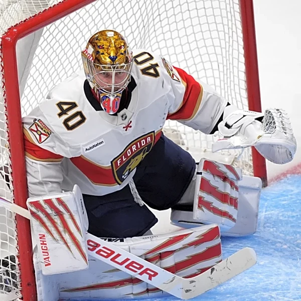 Bennett scores big goal early in 3rd, Panthers stay hot by topping Kings 3-2 for 6th win in 7 games