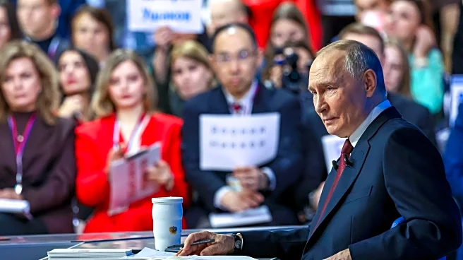 At Putin’s annual news conference, a Russian journalist pops the question — to his girlfriend
