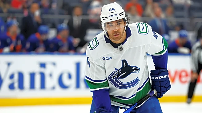 Kiefer Sherwood has hat trick as Canucks beat Islanders 4-1 for 3rd straight win