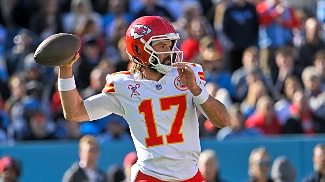 Chiefs QB Minshew knocked out of game by Titans with injured knee, replaced by Oladokun