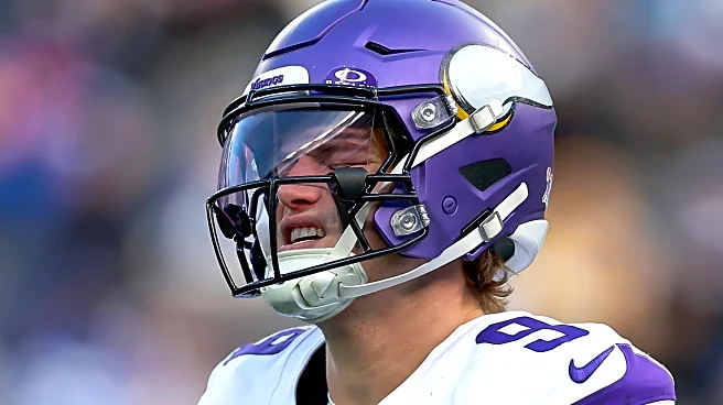 X-rays negative for Vikings QB J.J. McCarthy after injuring his right hand