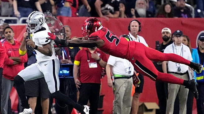 Texans extend winning streak to 7 with 23-21 victory over Raiders