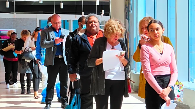 US unemployment claims fall again last week, remain at historically healthy level