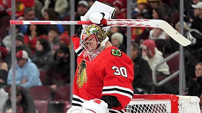 Mikheyev scores twice as the Blackhawks beat the slumping Stars 4-3