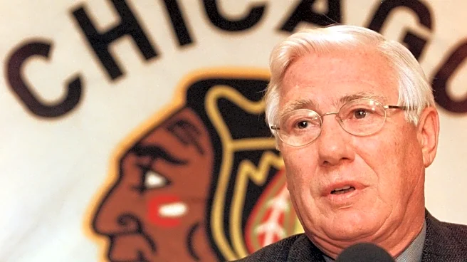 Hockey Hall of Fame player and longtime Blackhawks executive Bob Pulford dies at 89