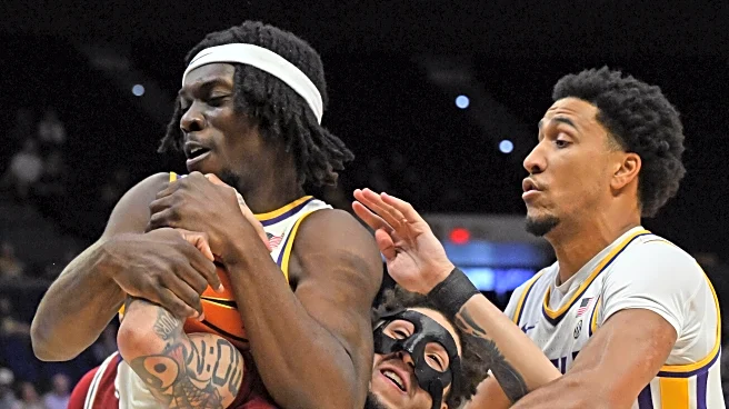 Elijah Strong scores career-high 30 points, leads South Carolina over LSU 78-68