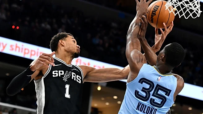 Cam Spencer scores 21, including the final five, to give the Grizzlies a 106-105 win over the Spurs