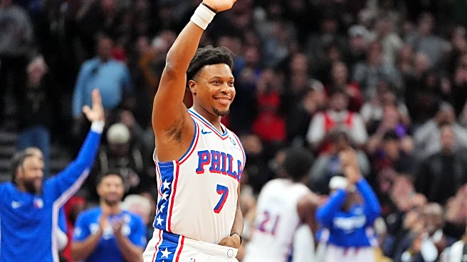 Former Raptors star Kyle Lowry gets huge ovation in four-quarter cameo as 76ers win in Toronto