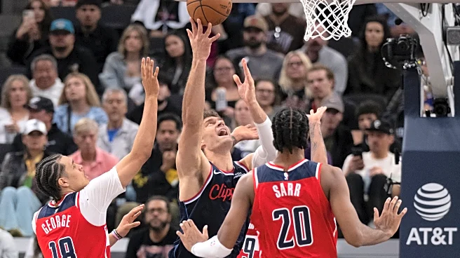 Leonard scores 33 as Clippers top Wizards to win fourth straight