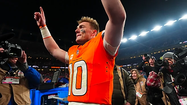 Bo Nix breaks his right ankle late in Broncos' playoff win, will have surgery