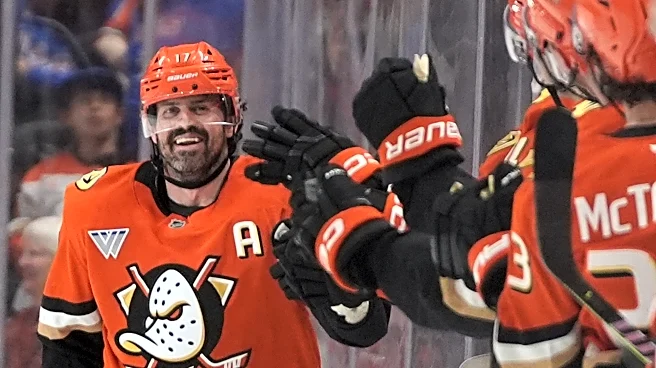 Ducks hold off Rangers 5-3 for 4th straight win following 9-game losing streak