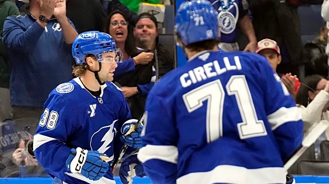 Brandon Hagel scores 2 goals to reach 25 as Lightning continue surge with 4-1 win over Sharks