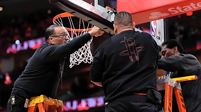 Start of Spurs-Rockets game delayed 22 minutes while a bent rim was replaced