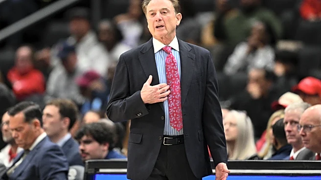 Rick Pitino's 900th win could come against his son when St. John's visits Xavier this weekend