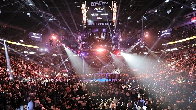 Gaethje upsets Pimblett to win interim lightweight title at UFC 324