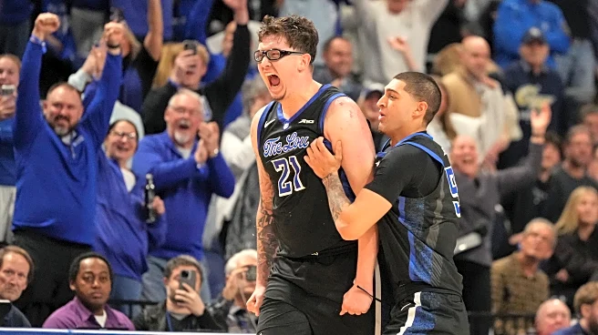 Robbie Avila hits 3-pointer with 3 seconds left, No. 21 Saint Louis beats George Washington 79-76