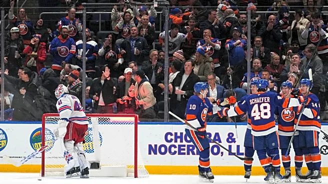 Islanders roll past Rangers 5-2 in Palat’s first game