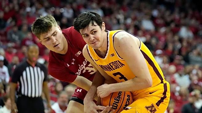 Blackwell scores 23, including Wisconsin's final 7 points, and Badgers rally past Minnesota 67-63