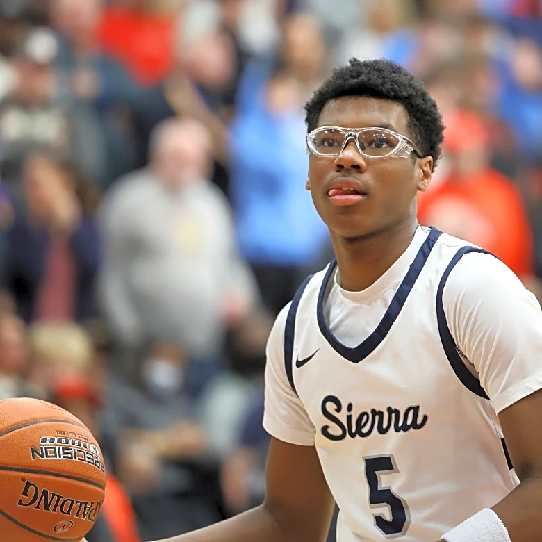 Bryce James, son of NBA star LeBron James, to redshirt his freshman season at top-ranked Arizona