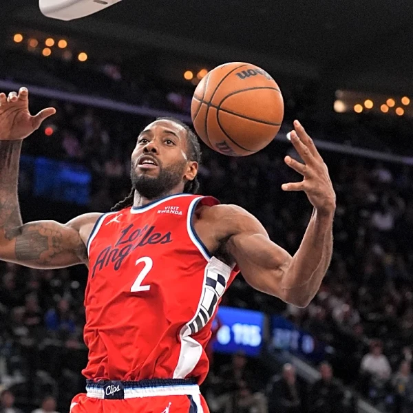 Stephen Curry, LeBron James, Kevin Durant to team up at All-Star Game. Kawhi Leonard added to roster