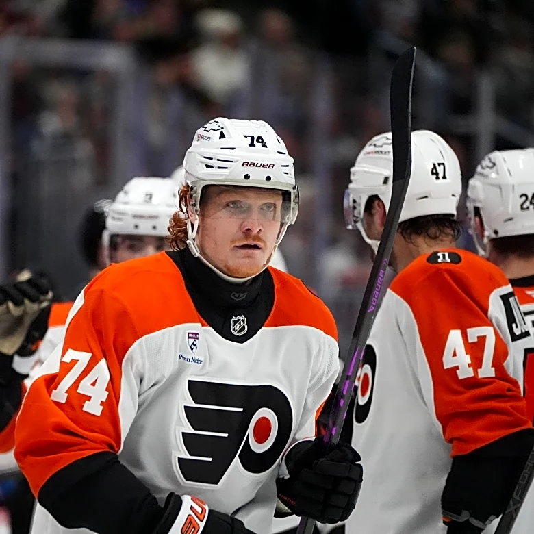 Flyers snap losing streak with 4-2 win over Capitals