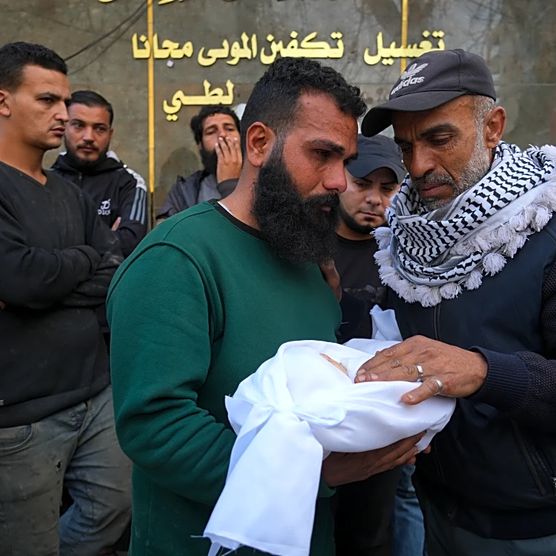 Israeli fire in Gaza kills 17, while militant gunfire wounds Israeli soldier