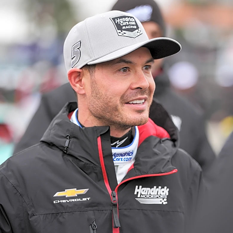 Berry and Cindric secure final spots in NASCAR's Clash after thrilling last chance heat