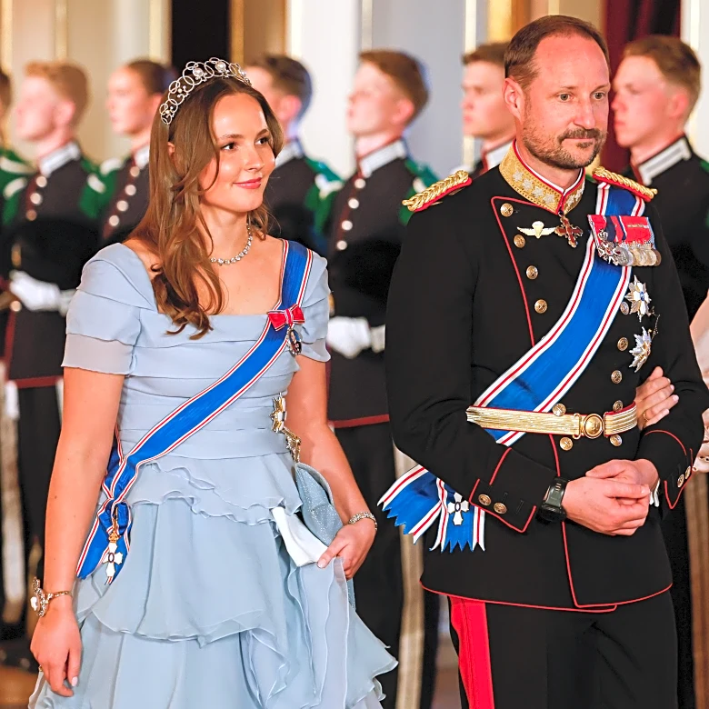 Norwegian crown princess apologizes to royals and all 'disappointed' by her Epstein contacts