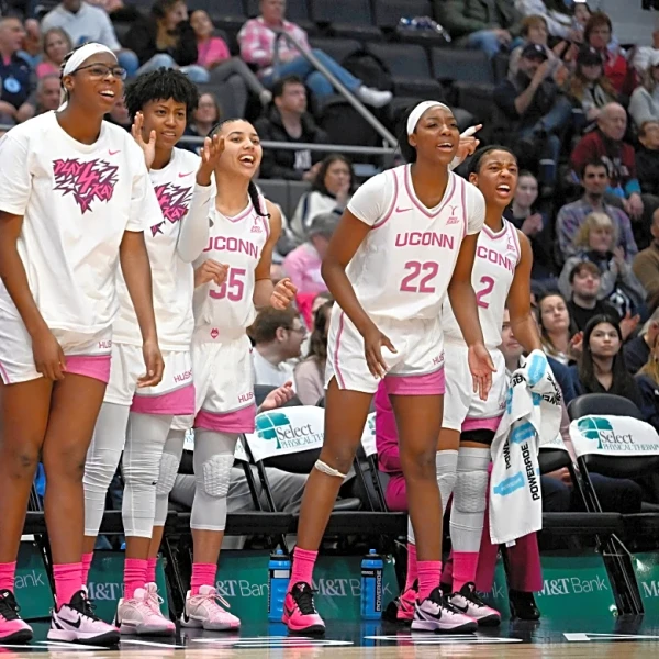 UConn cruises to 41st straight win on Saturday despite missing star forward Sarah Strong