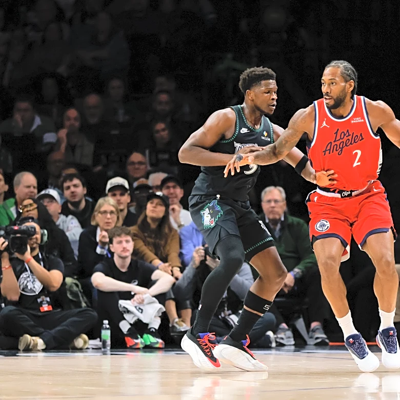 Leonard scores 41 points to help the Clippers rout the slumping Timberwolves