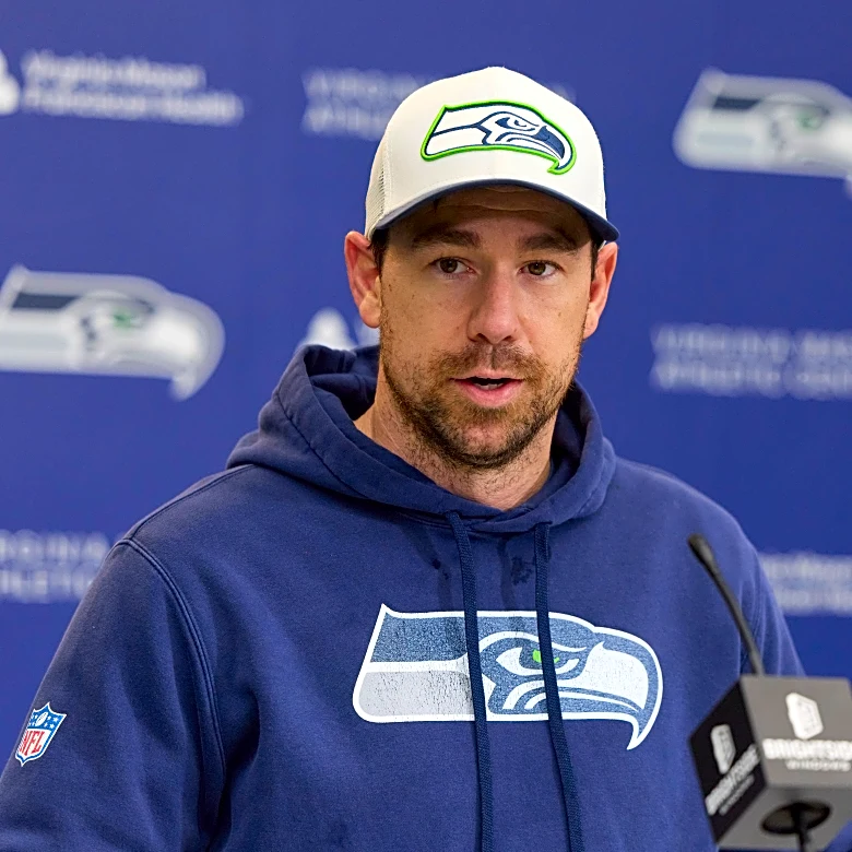 Raiders officially hire Klint Kubiak head coach after his Super Bowl win with Seahawks