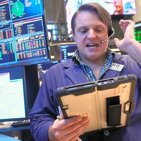 Wall Street stalls as retail sales come in weaker than expected