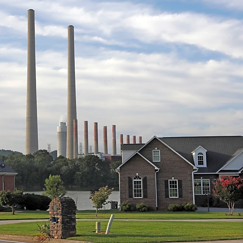 US's largest public utility says it now doesn't want to close two coal-fired plants
