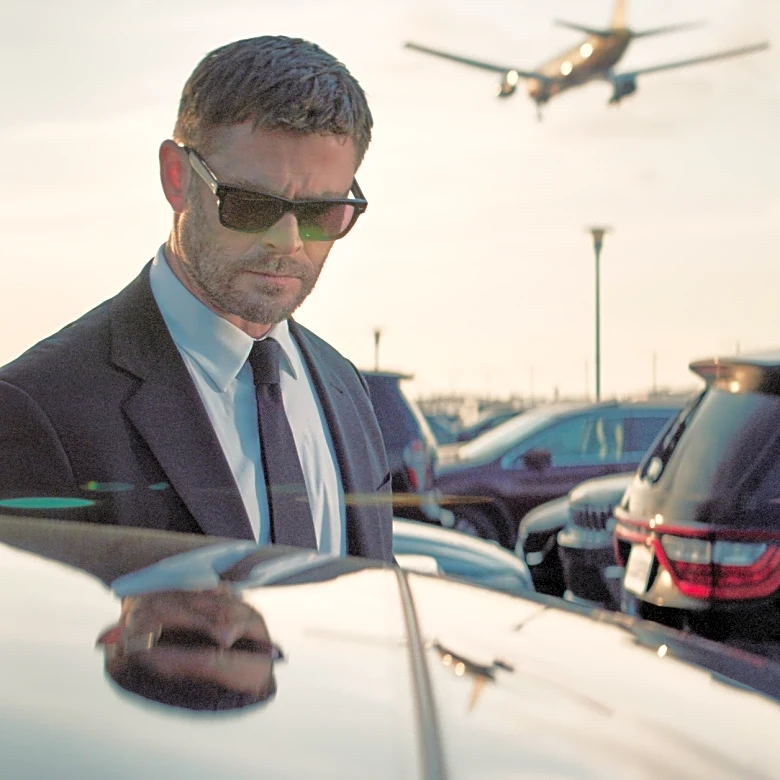 Movie Review: 'Crime 101' is a middle of the road L.A. heist movie, with 'Heat' around the corner