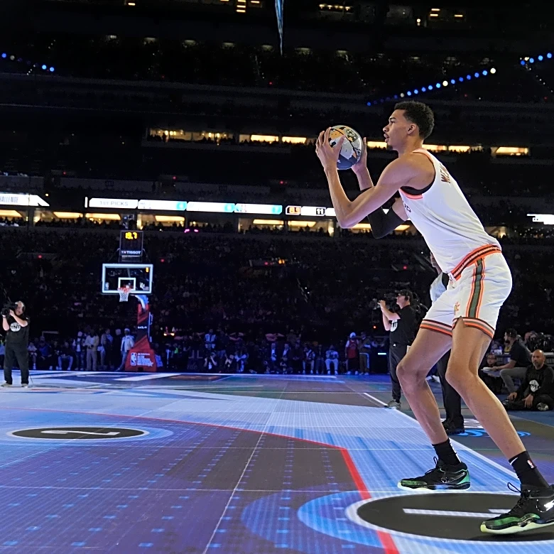 Big 12 will debut a high-tech LED glass court for its men’s and women’s tournaments