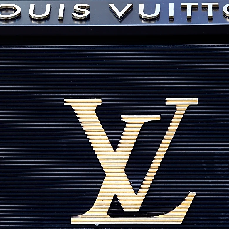 Louis Vuitton’s Dutch arm agrees to pay 500,000 euros to settle a money laundering case