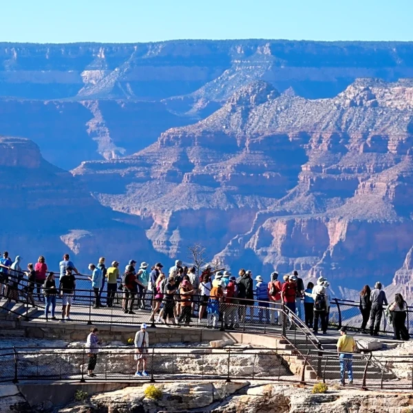 Trump nominates a hospitality executive to lead the National Park Service