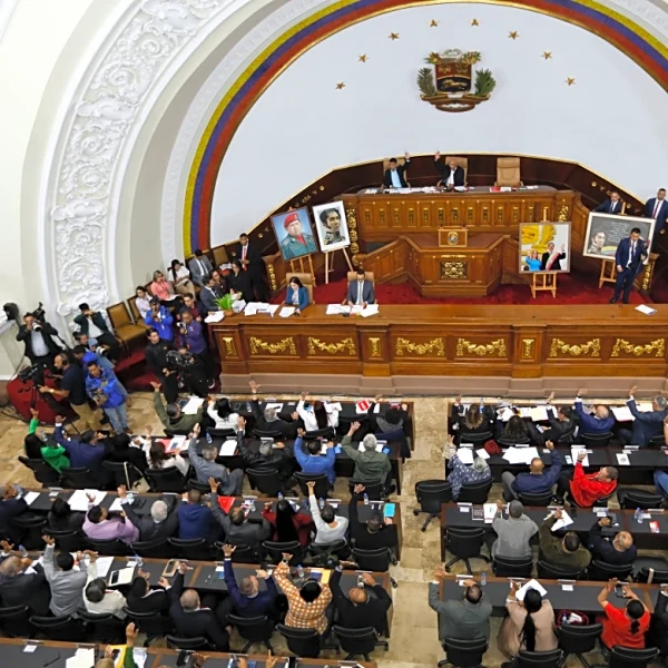 Venezuela's lawmakers postpone final debate on amnesty bill to address sticking points