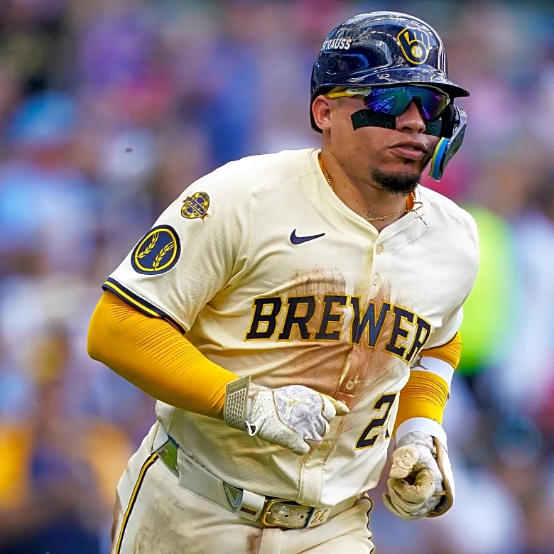 Catcher William Contreras, Brewers reach $9.4 million, 1-year deal just before arbitration heading