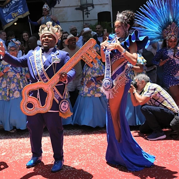 Let the revelry begin: Rio mayor hands city's key to King Momo as Carnival kicks off