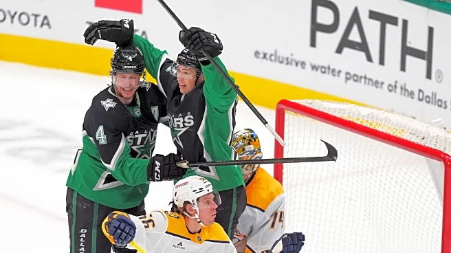 Robertson’s overtime goal caps Stars’ 3-2 comeback over Predators for 8th straight win