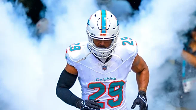 Jets acquiring Minkah Fitzpatrick from Dolphins and signing him to $40M extension, AP source says