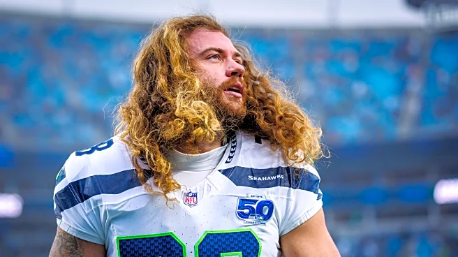 Seahawks agree to a 2-year contract with fullback and special teams captain Brady Russell