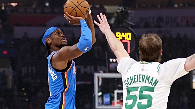 Shai Gilgeous-Alexander scores 20 points for 127th straight game, breaking Wilt Chamberlain's record