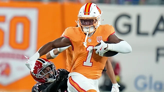 Running back Rachaad White leaves the Buccaneers to sign with the Commanders