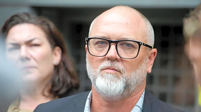 Feds move to dismiss charges against Army veteran who burned American flag near White House